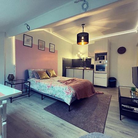 La Garde Studio Atypique Le Rocher, Climatisation, Belle Decoration מראה חיצוני תמונה